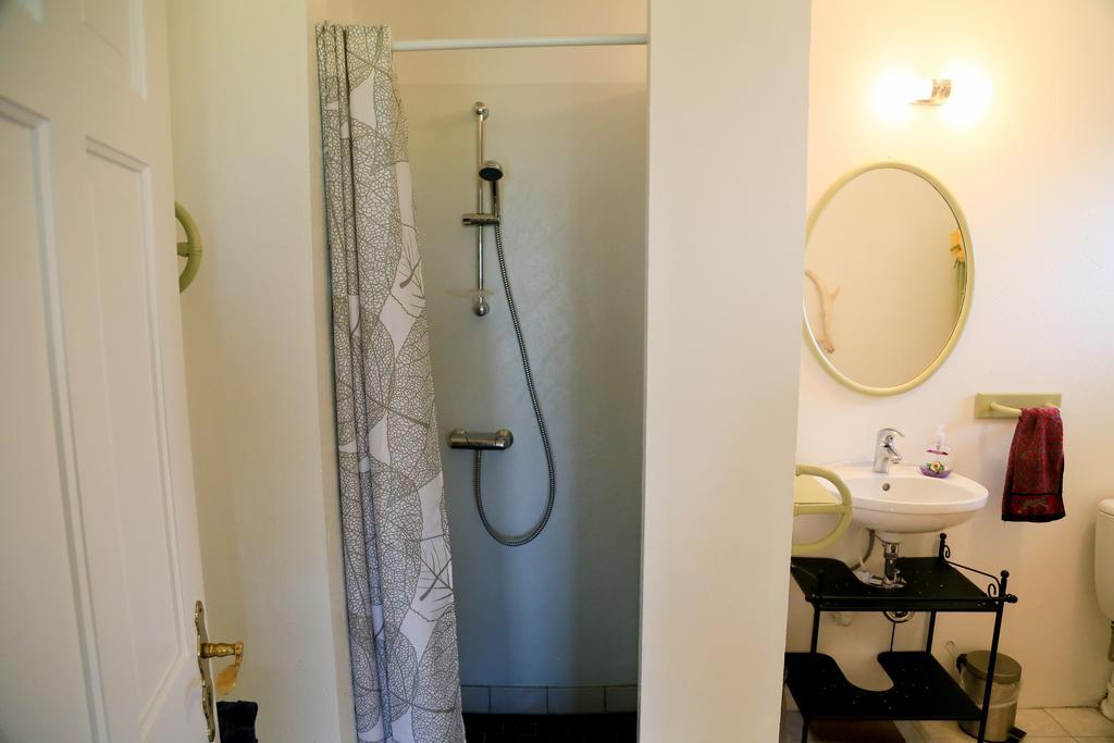 Guest House Svetlana เฮลลา ภายนอก รูปภาพ